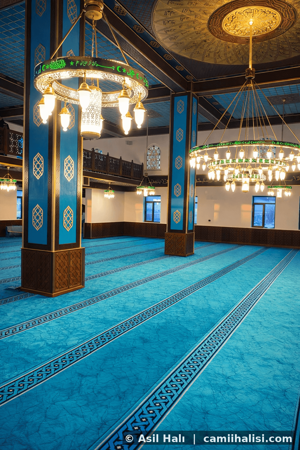 Seccadeli yün cami halısı — yün seccade bölümlü özel tasarım