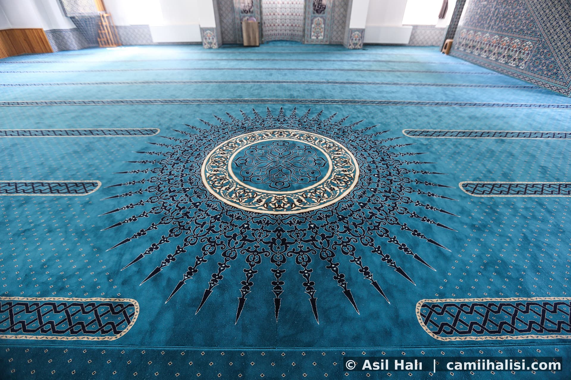 İbadet mekanı cami halısı — camiihalisi.com özel teklif ve üretim